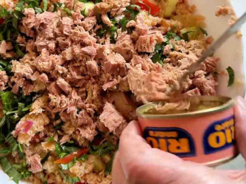 Italian Grandmother’s Tuna Panzanella Goes Viral & Other Social Media Stories